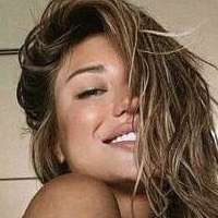 Stefanie Gurzanski Çıplak