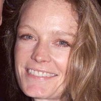 Suzy Amis Çıplak