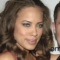 Tawny Cypress Çıplak