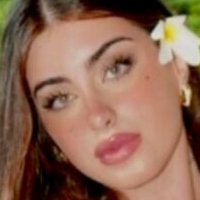 Thais Gauchkarian Çıplak
