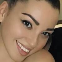 Tina Dakic Çıplak