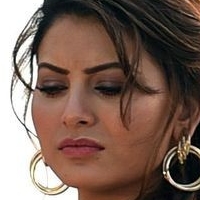 Urvashi Rautela Çıplak