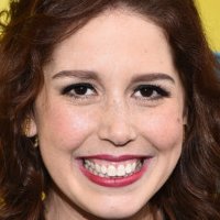 Vanessa Bayer Çıplak