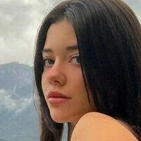 Vanessa Reinhard Çıplak